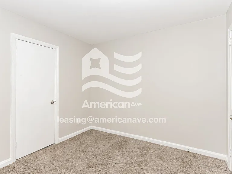 1237625_011_wm_-_bedroom_13102979.jpg