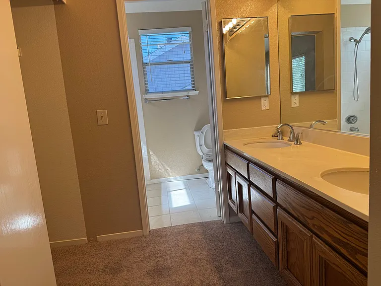 8459 Leaning Tree Ct — Photo 16