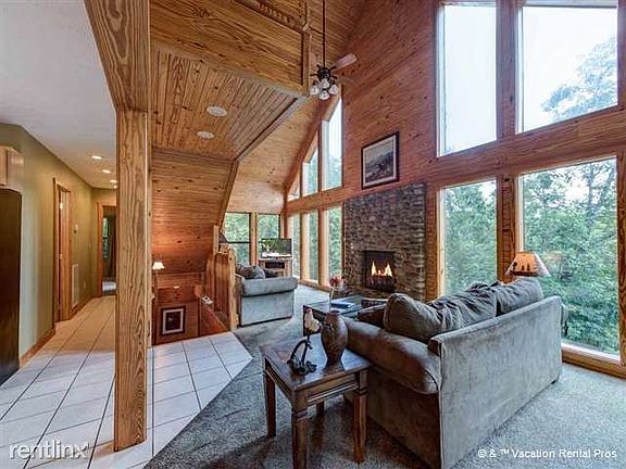 Now, thats a great room!