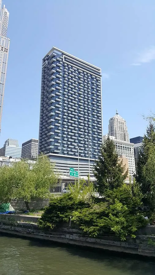235 W Van Buren St Unit 1513 photo 1