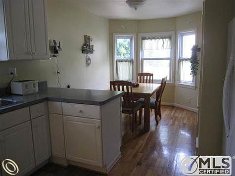 Bay Window.JPG