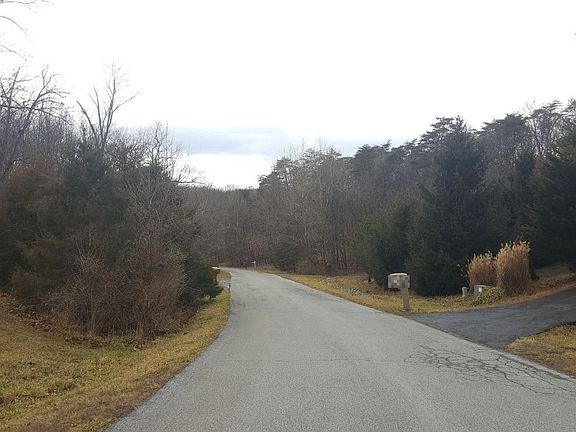 4th image of 318 Appaloosa Dr