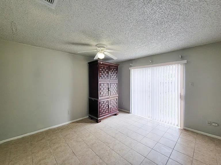 17706 Glenhagen Ct — Photo 12