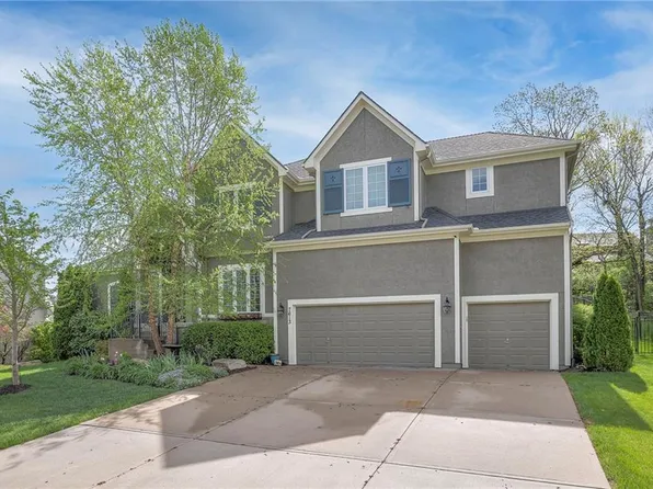 7613 Lichtenauer St, Shawnee, KS 66217