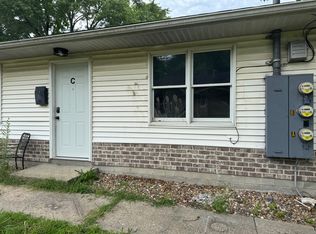 427 N 16th St APT C, Murphysboro, IL 62966