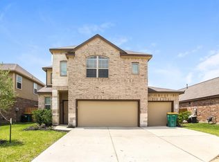 2215 Spring Hollow Dr, Baytown, TX 77521