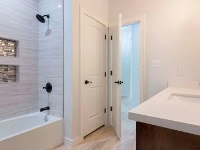9348 N Queen Palm — Photo 24