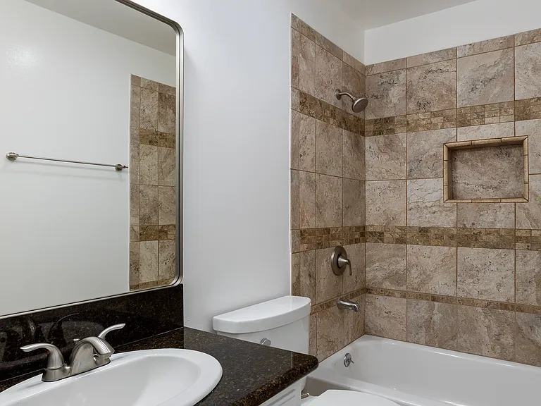 Channel View Apartments — Photo 47