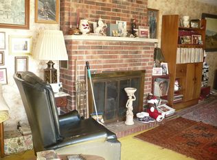 11205 E Freesia Rd, Mount Vernon, IL 62864