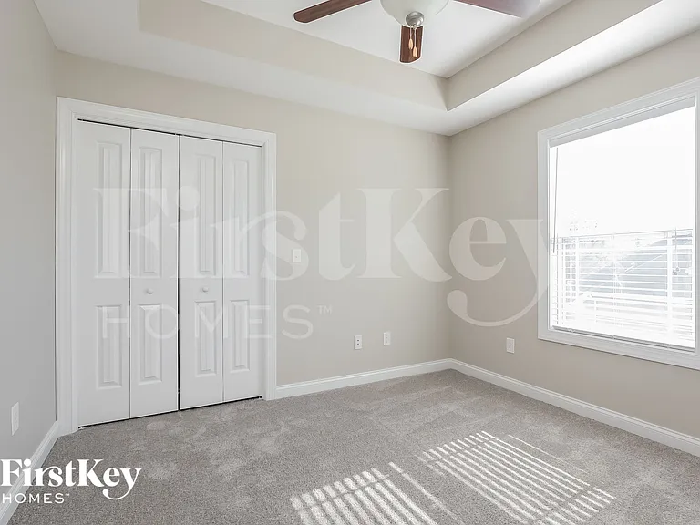 669 Richards Dr — Photo 11