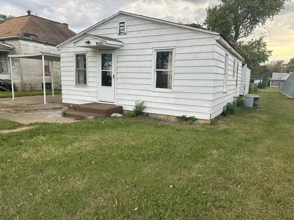 208 N Smith St, Holyrood, KS 67450