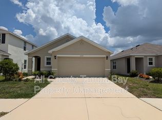 16549 Mosaic Oar Dr, Wimauma, FL 33598