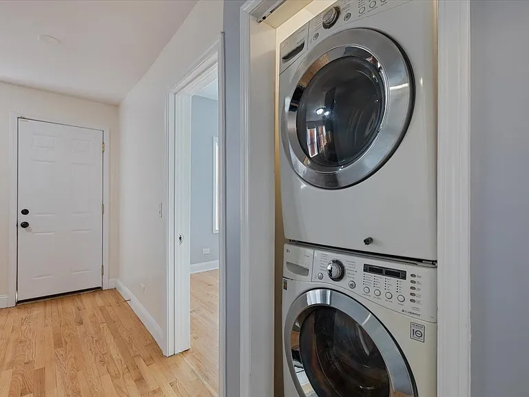 4211 W Gladys Ave #2 — Photo 30