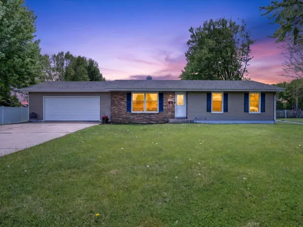 638 Chartier St, Janesville, WI 53546