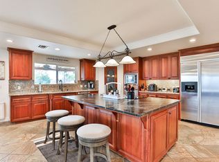 11836 Rocoso Rd, Lakeside, CA 92040