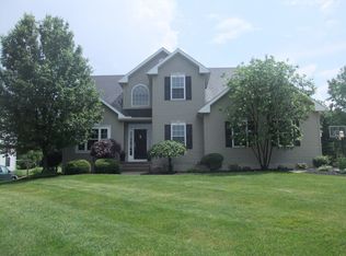 4324 Ridge Crest Dr, Akron, OH 44321