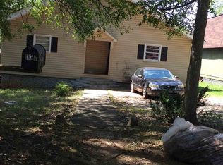 132 A & B Mapletree Ln, Spartanburg, SC 29303