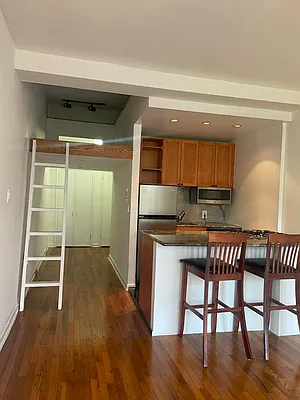 Rented by Manhattan Flats | media 1