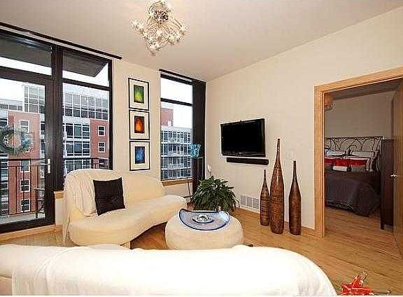 4th image of 215 10th Ave S Unit 603