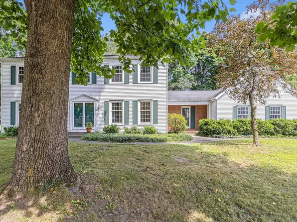 17145 Barryknoll Way, Granger, IN 46530