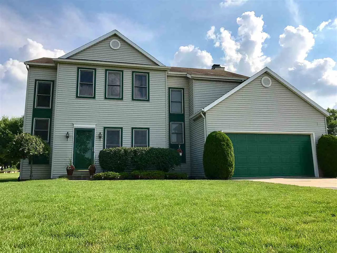 14150 Watersedge Dr photo 1