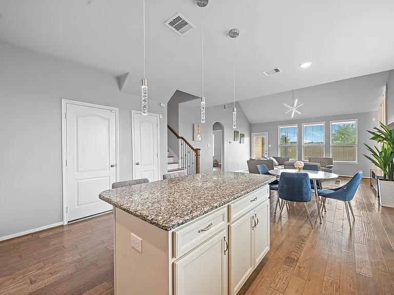 19763 Terrazza Lake Ln — Photo 16