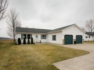 28523 Fawn River Rd, Sturgis, MI 49091