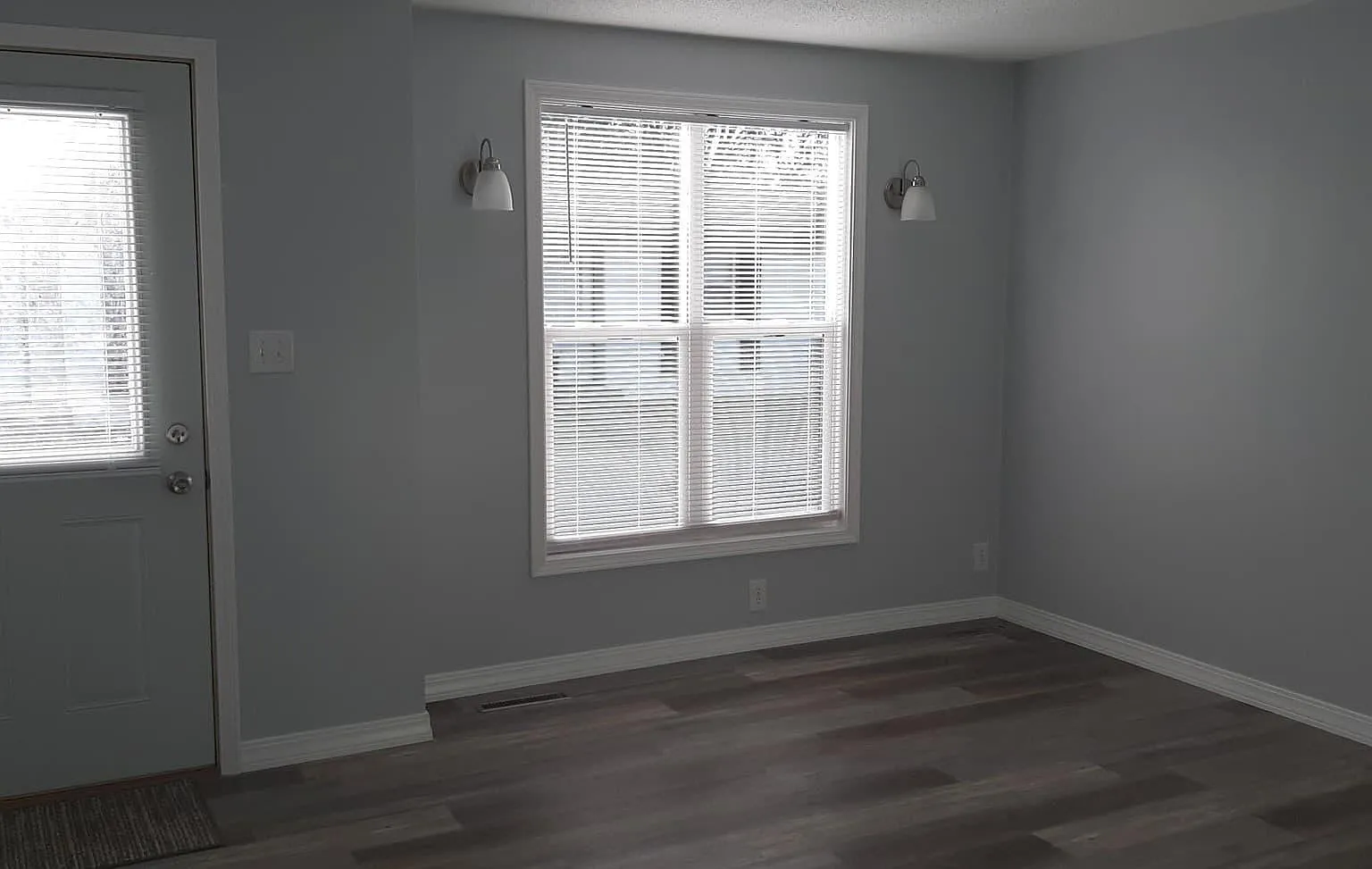 2 bed, 928 sqft, $995 — Photo 2