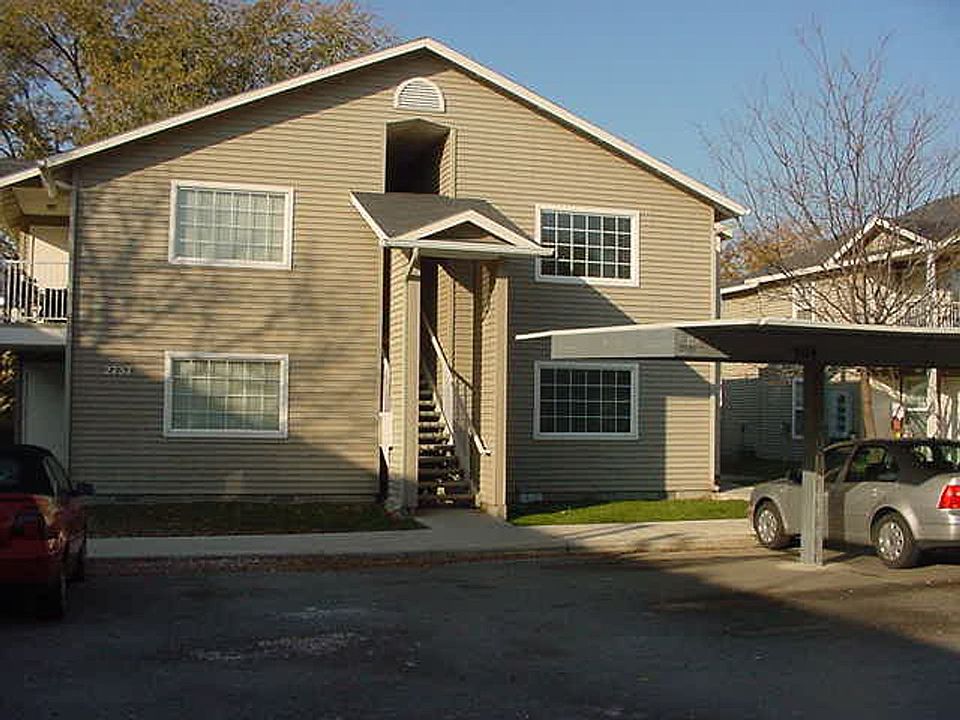 1st image of 2737 S Pond St APT 102