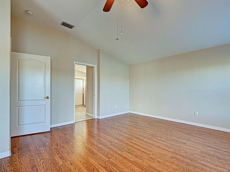 2134 Boxwood St — Photo 30