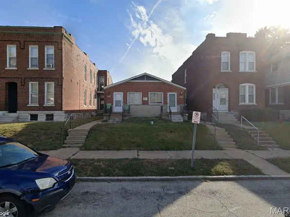 8552 Church Rd, Saint Louis, MO 63147