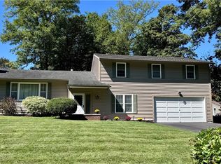 127 Winding Way, Camillus, NY 13031