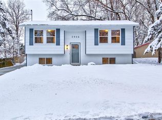 2906 Holcomb Ave, Des Moines, IA 50310