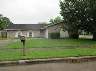 402 Lincoln St, Deer Park, TX 77536