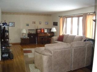 1414 Sunrise Cir, Ottumwa, IA 52501