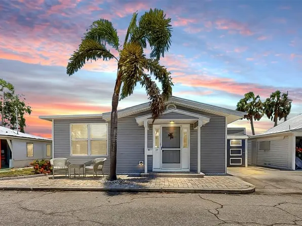 17 Braden Castle Dr, Bradenton, FL 34208