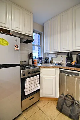 Rented by Bold New York | media 30