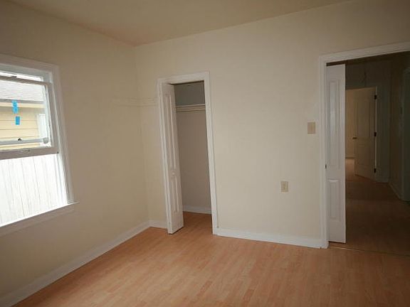 4th image of 105 S C St #1