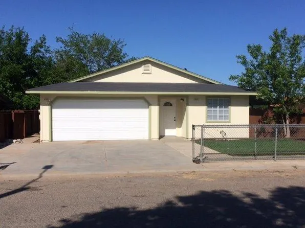 1542 Defender St, Chowchilla, CA 93610