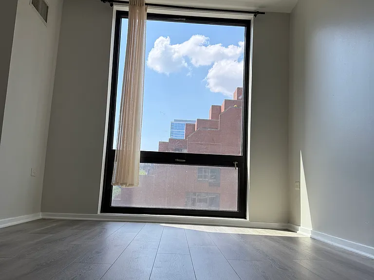 1 E 8th St #406 — Photo 7