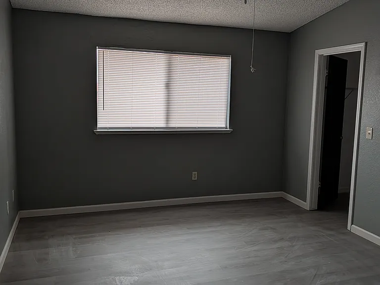 7673 Lakewood Park Dr — Photo 10