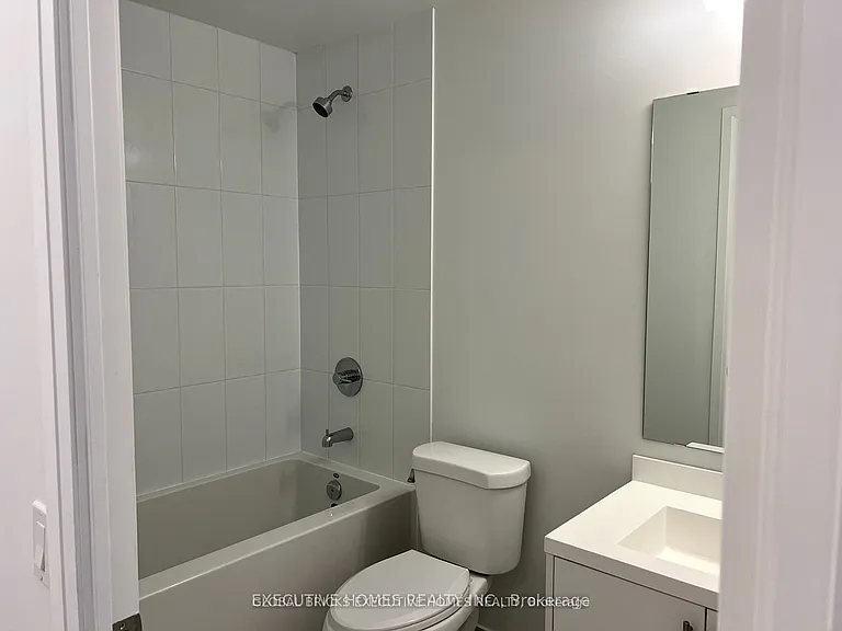 412 Silver Maple Rd #427 — Photo 9