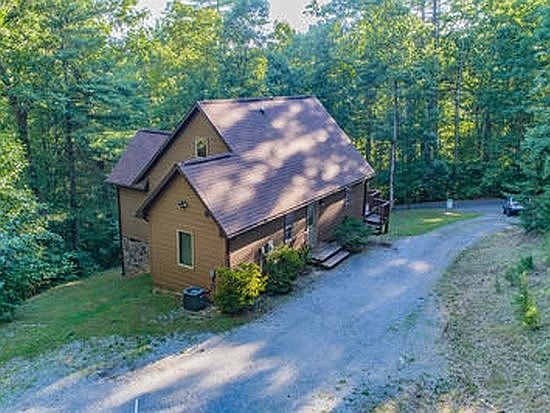 2nd image of 36 Bre Hill Dr