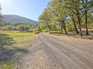 170 Warren Rd, Selma, OR 97538