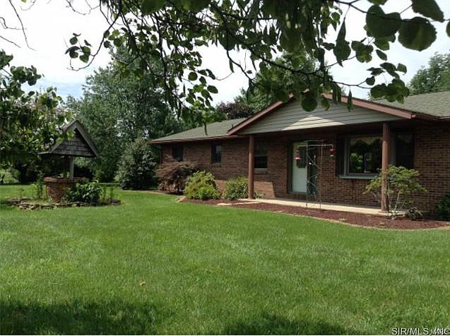 1st image of 1001 Niebruegge Ln