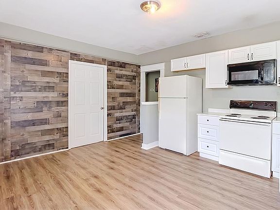 5th image of 2020 DAVIS STREET