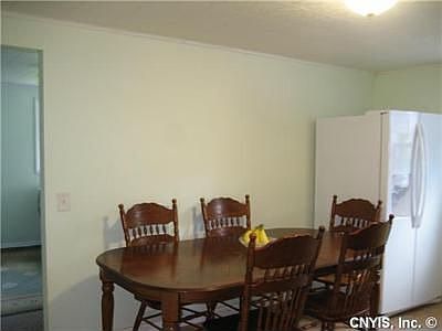 4th image of 414 E Heman St
