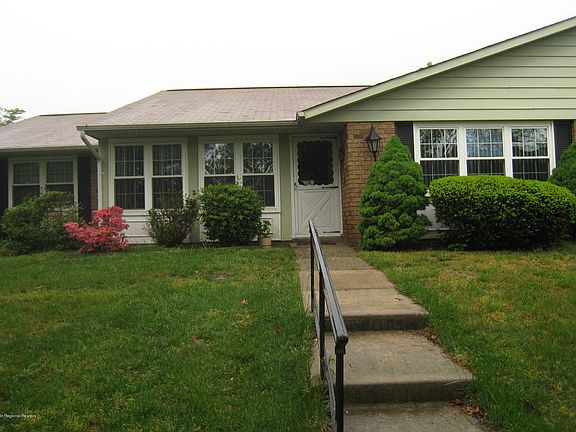 2nd image of 108A Buckingham Dr