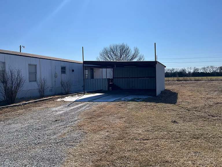 8514 County Road 623 — Photo 1