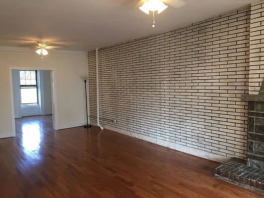 Rented by Realty Collective | media 32